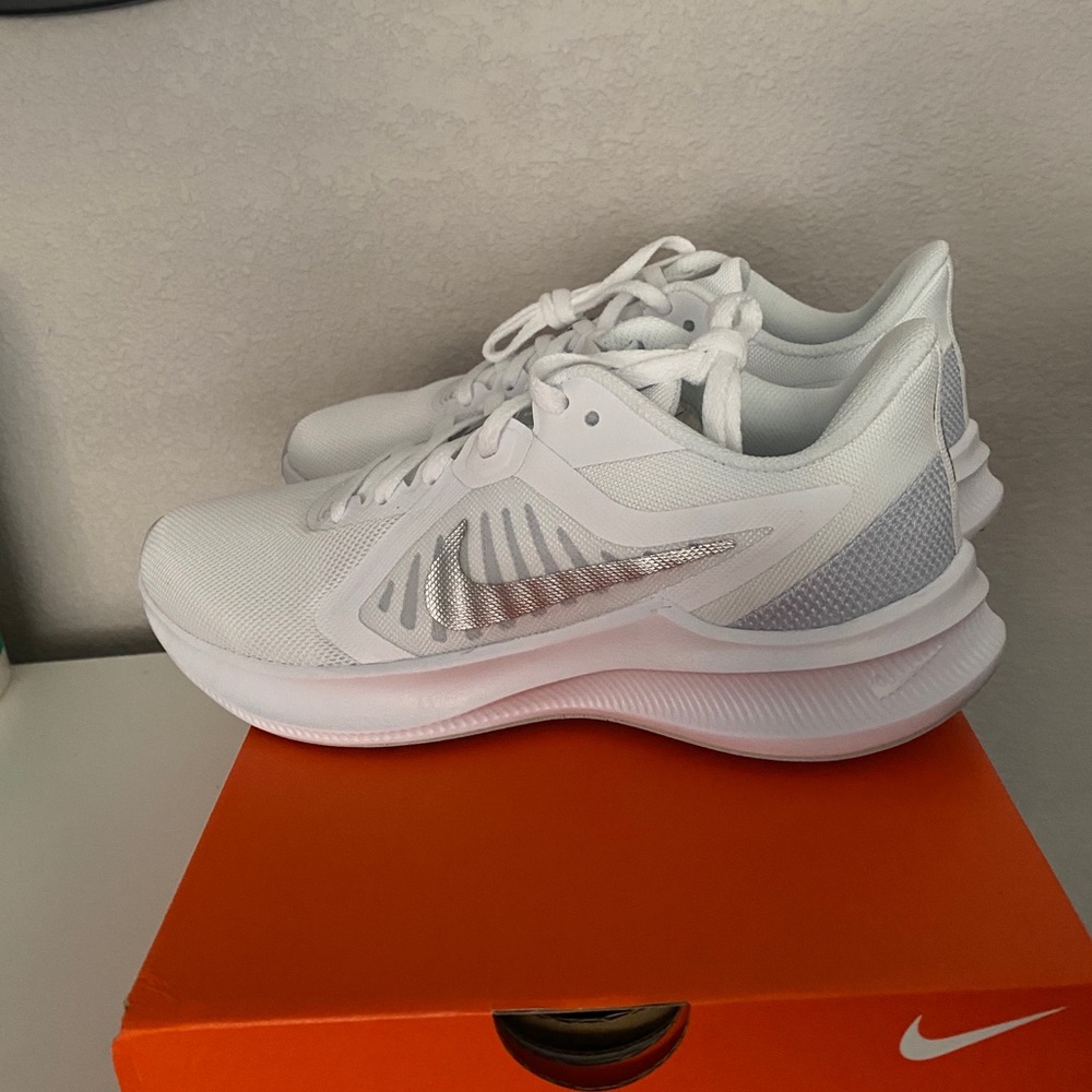 Women’s Nike Downshifter 10